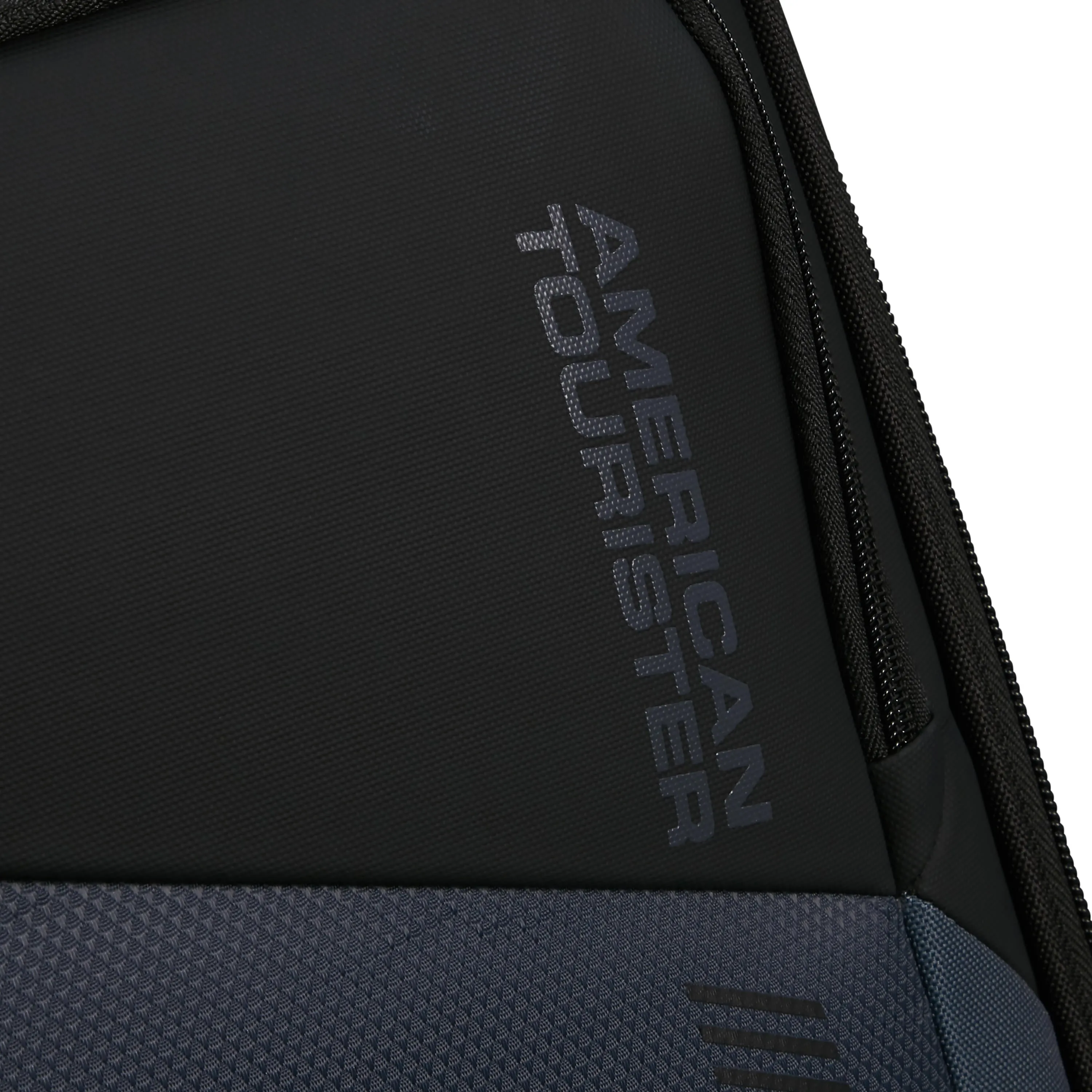 American Tourister Daring Dash Spinner Expandable Carry-On Luggage