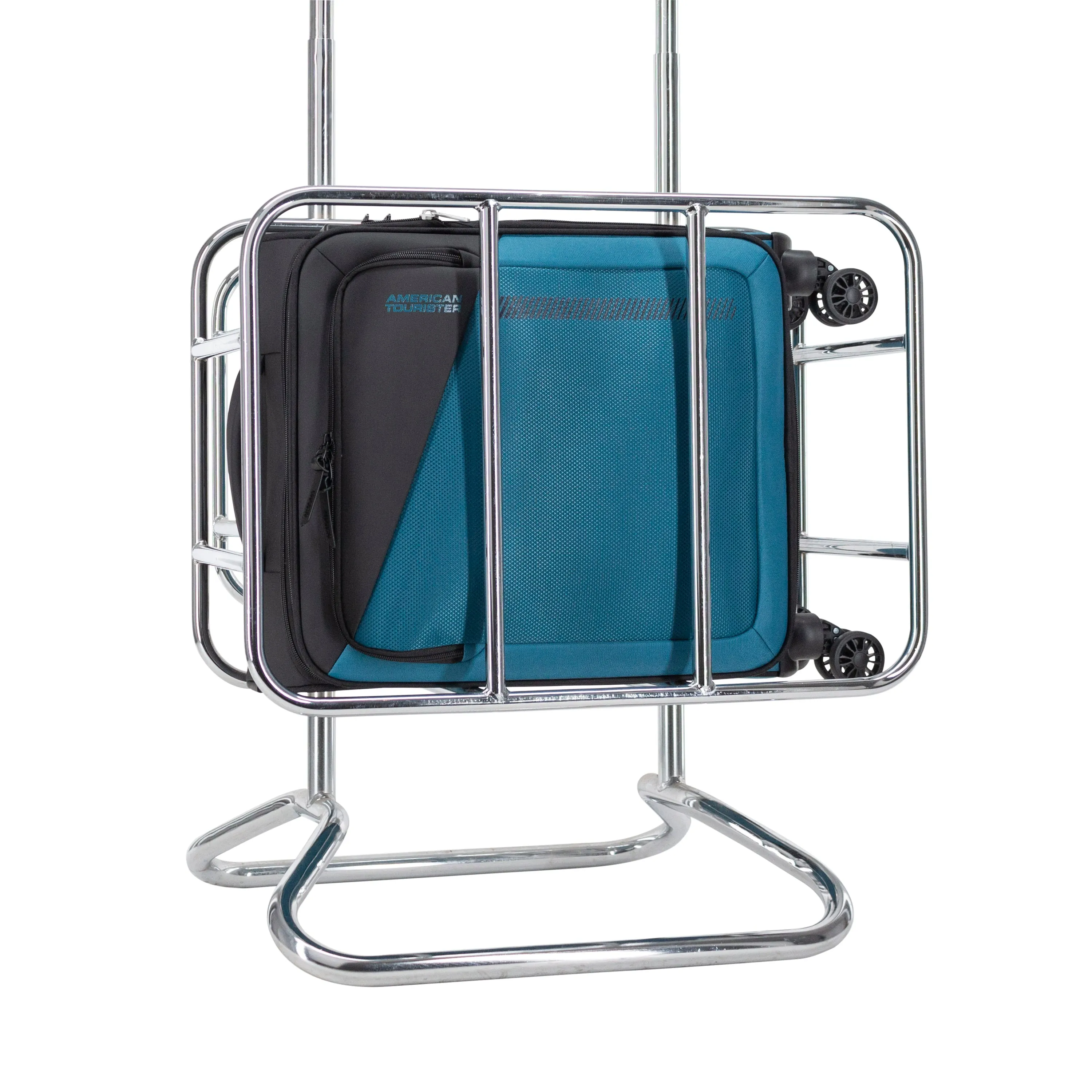 American Tourister Daring Dash Spinner Expandable Carry-On Luggage