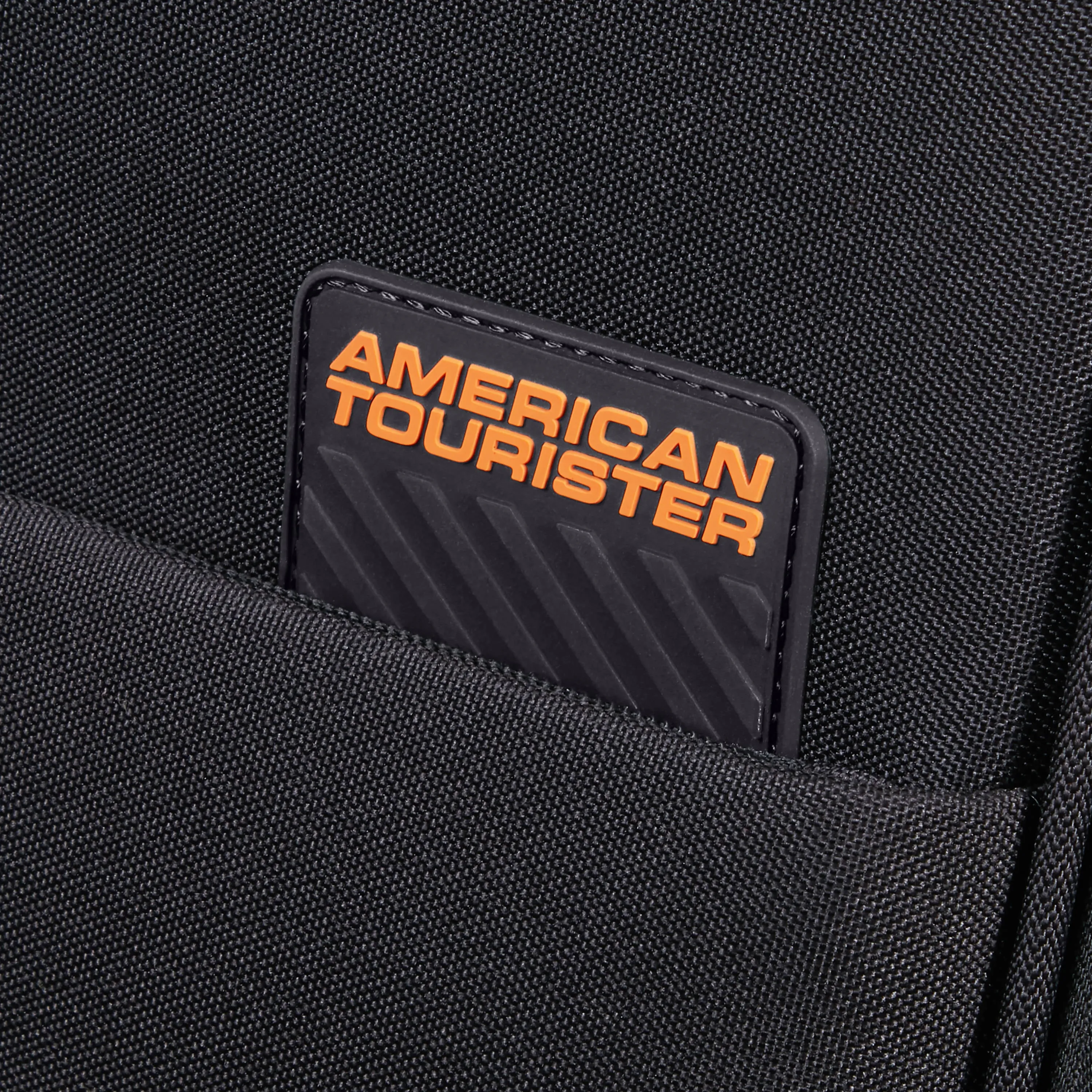 American Tourister Sun Break Spinner Carry-On Luggage