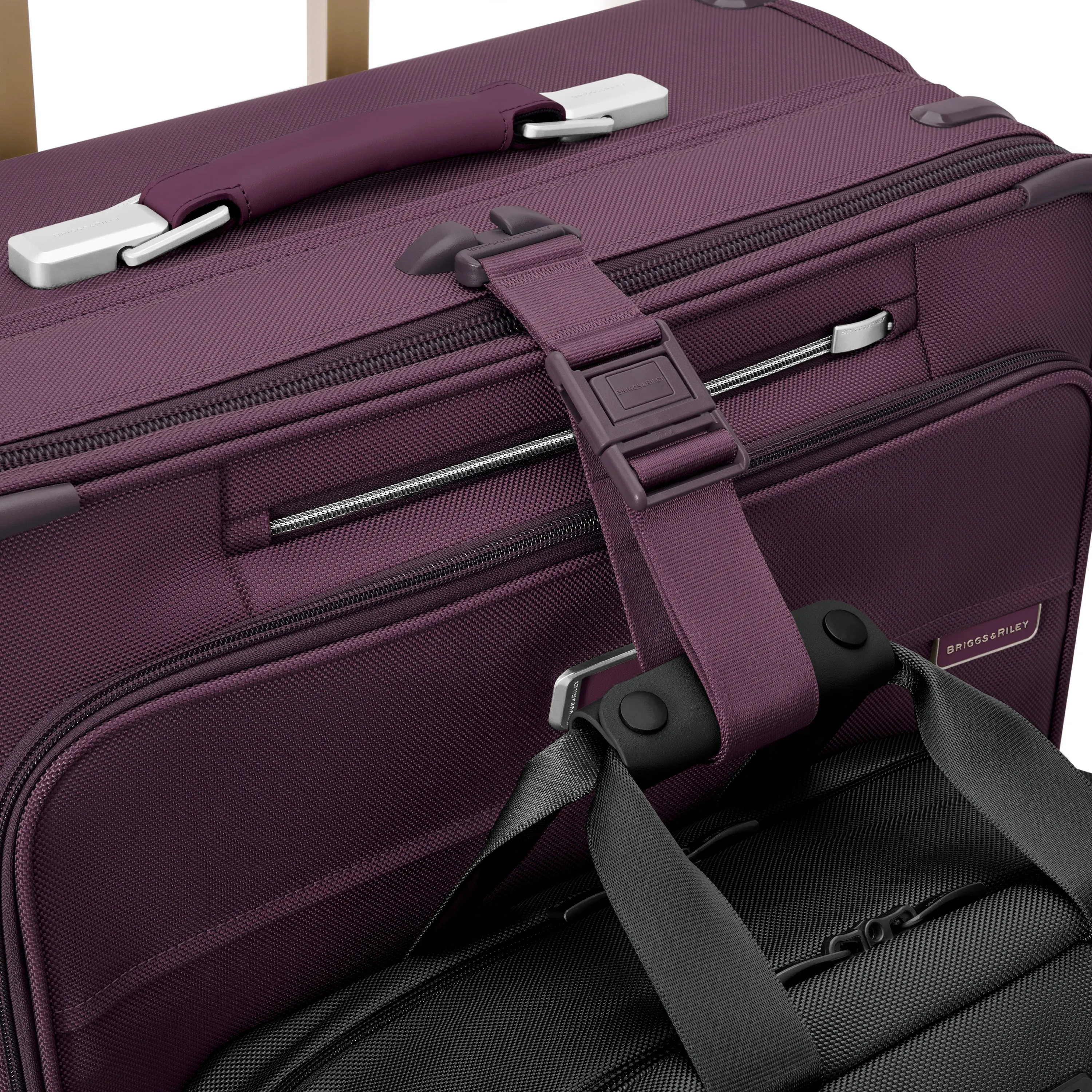 Baseline Essential Carry-On Spinner - Plum