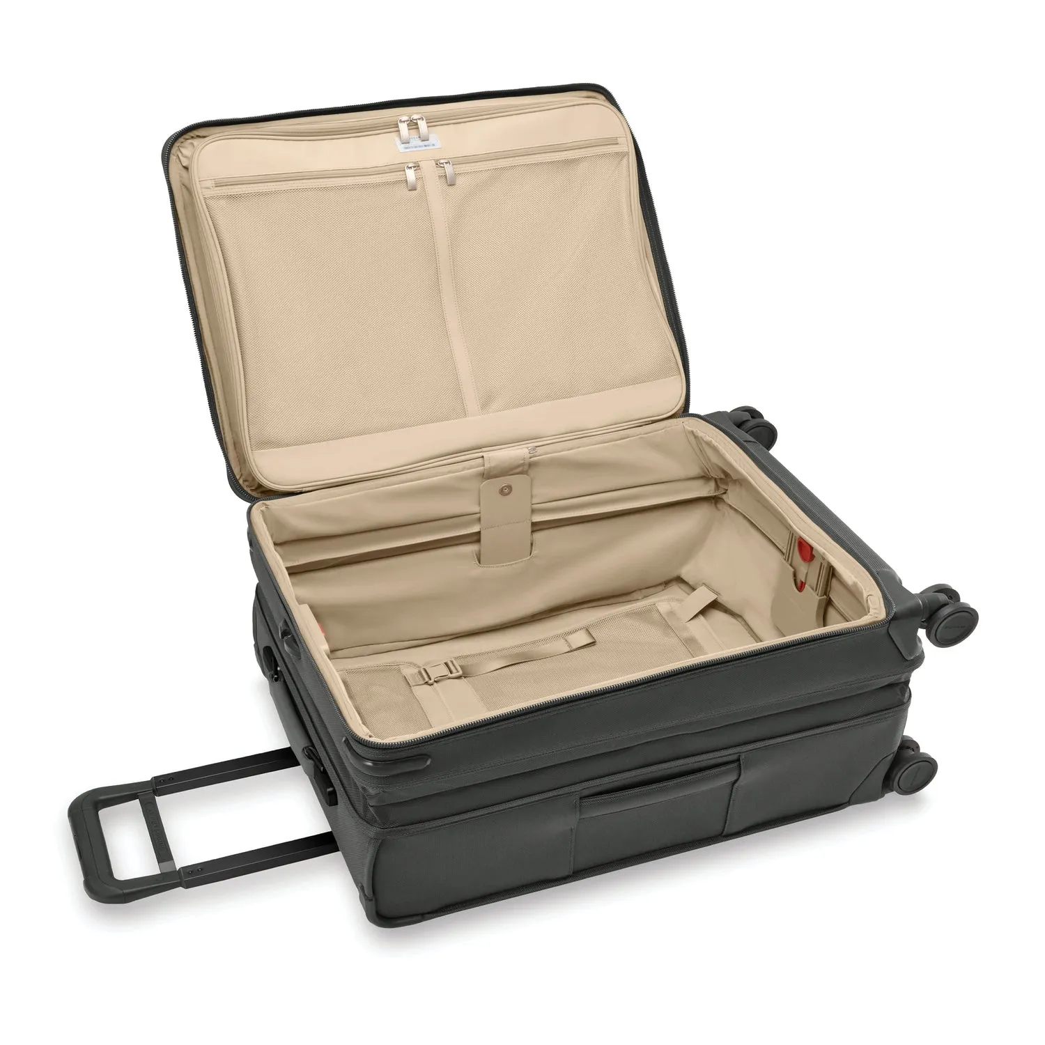 Briggs & Riley Baseline Global Medium Expandable Spinner
