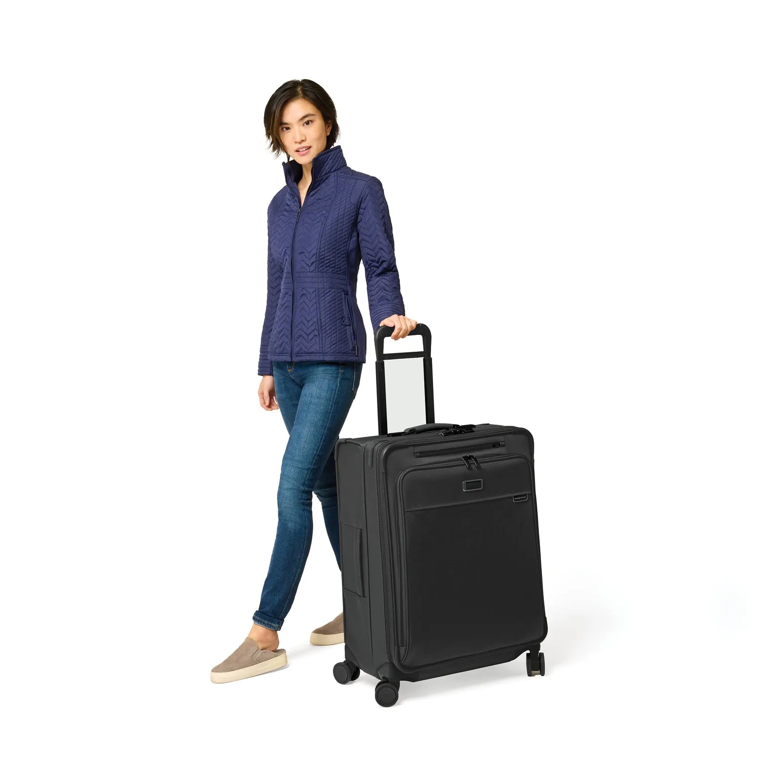 Briggs & Riley Baseline Global Medium Expandable Spinner