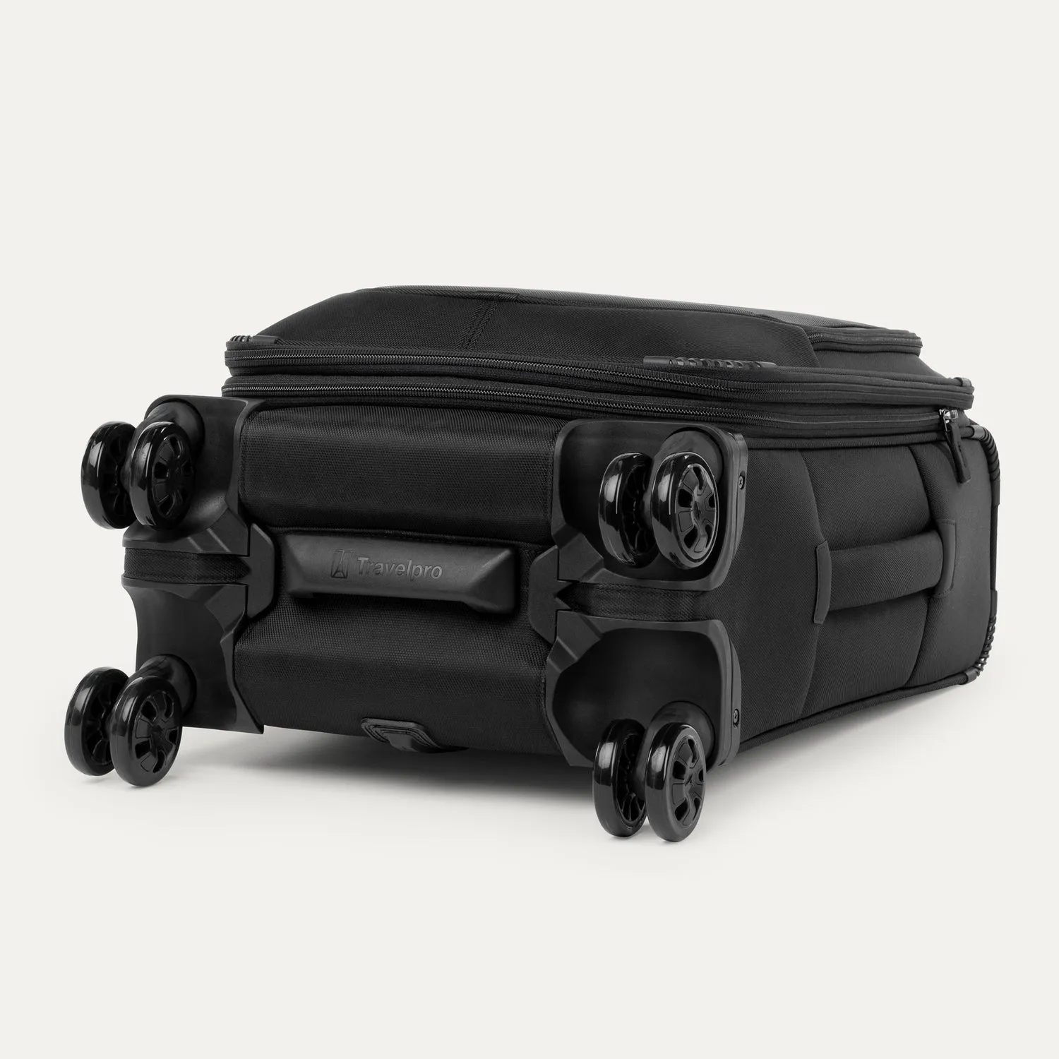Crew™ Classic Compact Carry-On / Medium Check-In Set