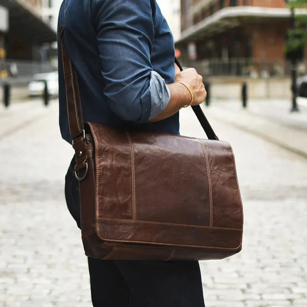 Jack Georges Voyager Full-Size Messenger Bag