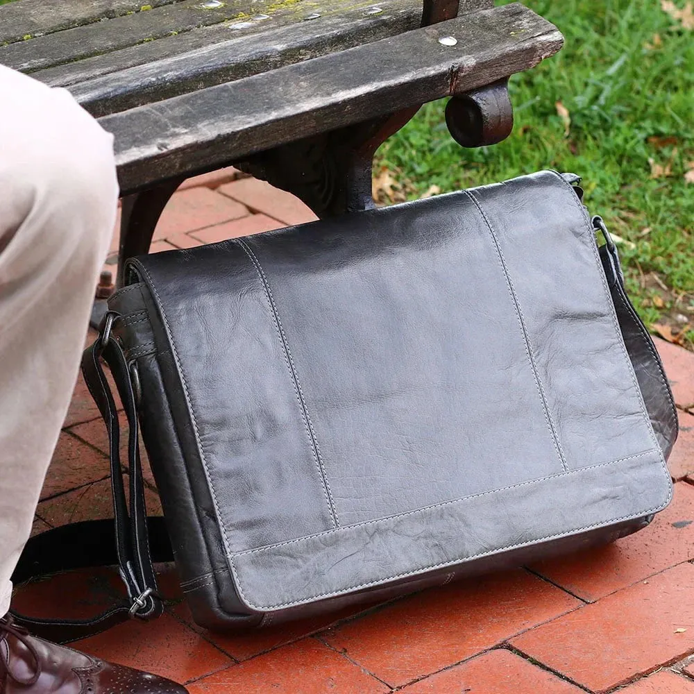 Jack Georges Voyager Full-Size Messenger Bag
