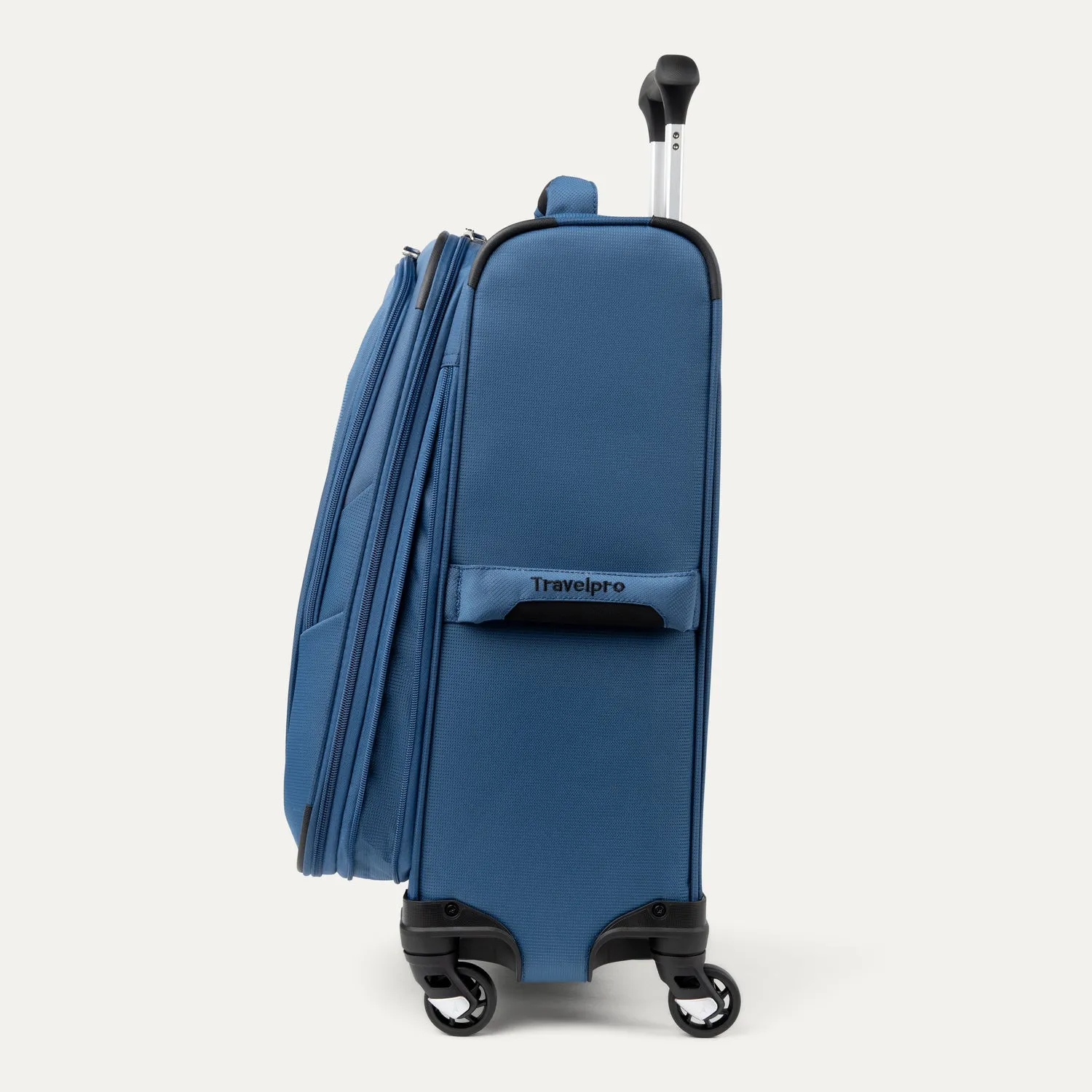 Maxlite® 5 Carry Me Away Carry On Set