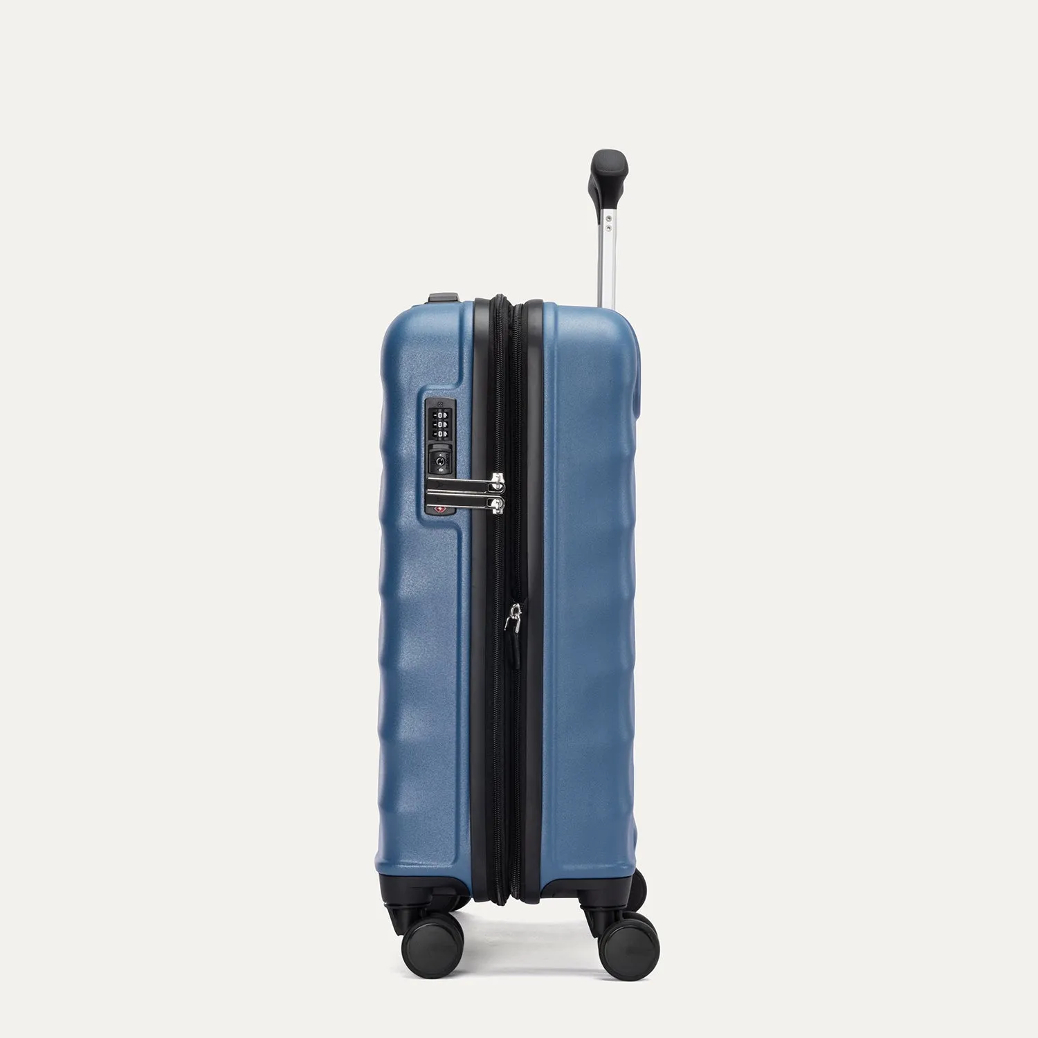 Maxlite® Air V2 International Carry-On Hardside Spinner