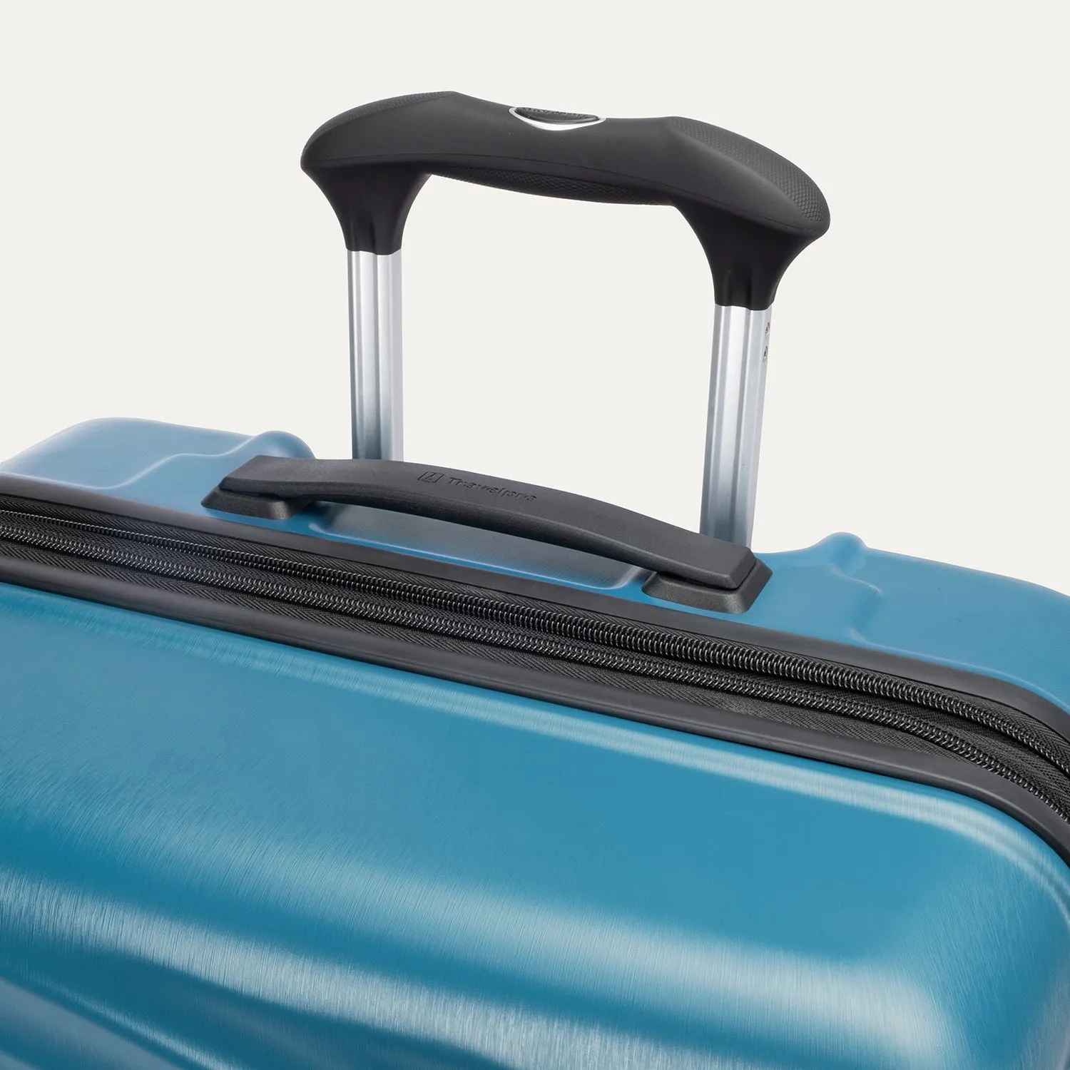 Maxlite® Air V2 Medium Check-In Hardside Spinner