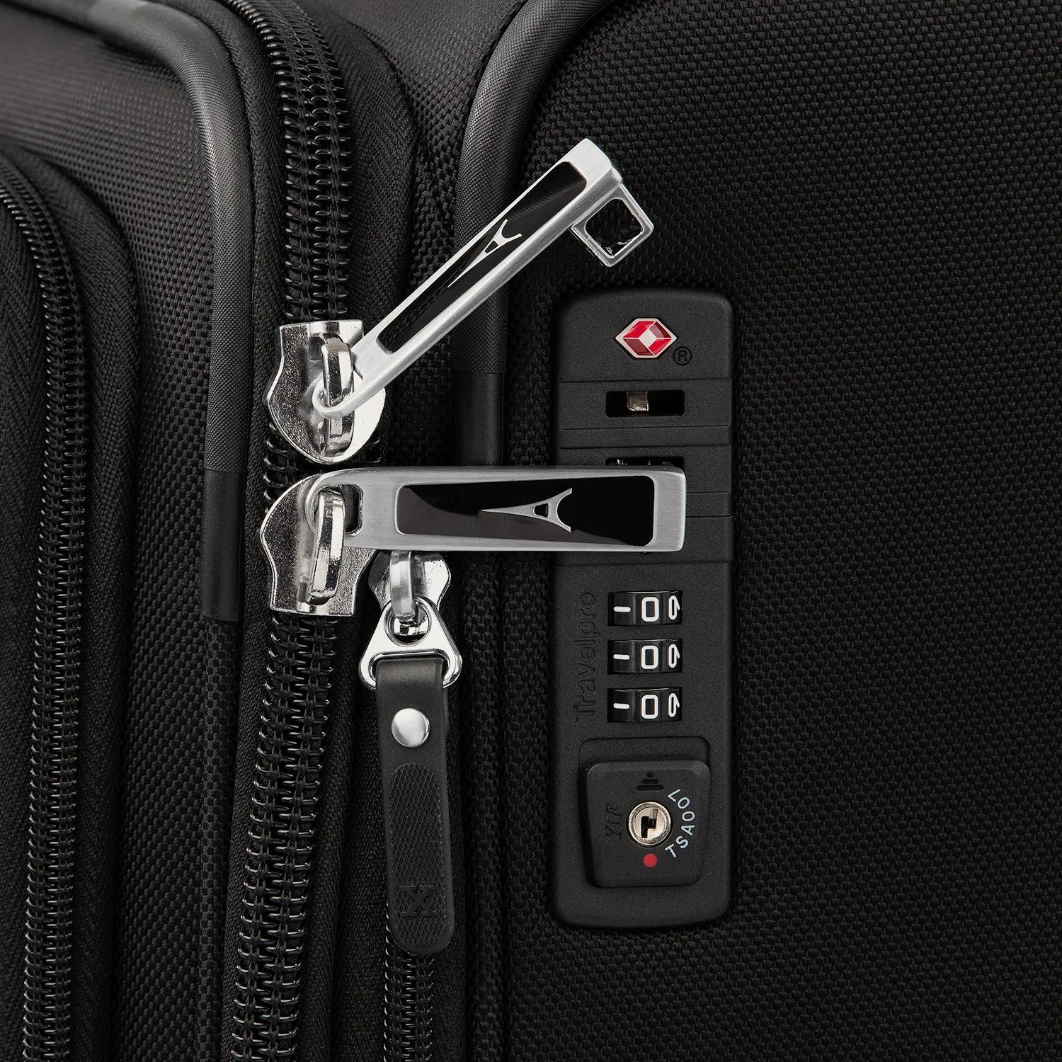 Platinum® Elite Carry-On / Medium Check-In Spinner Set