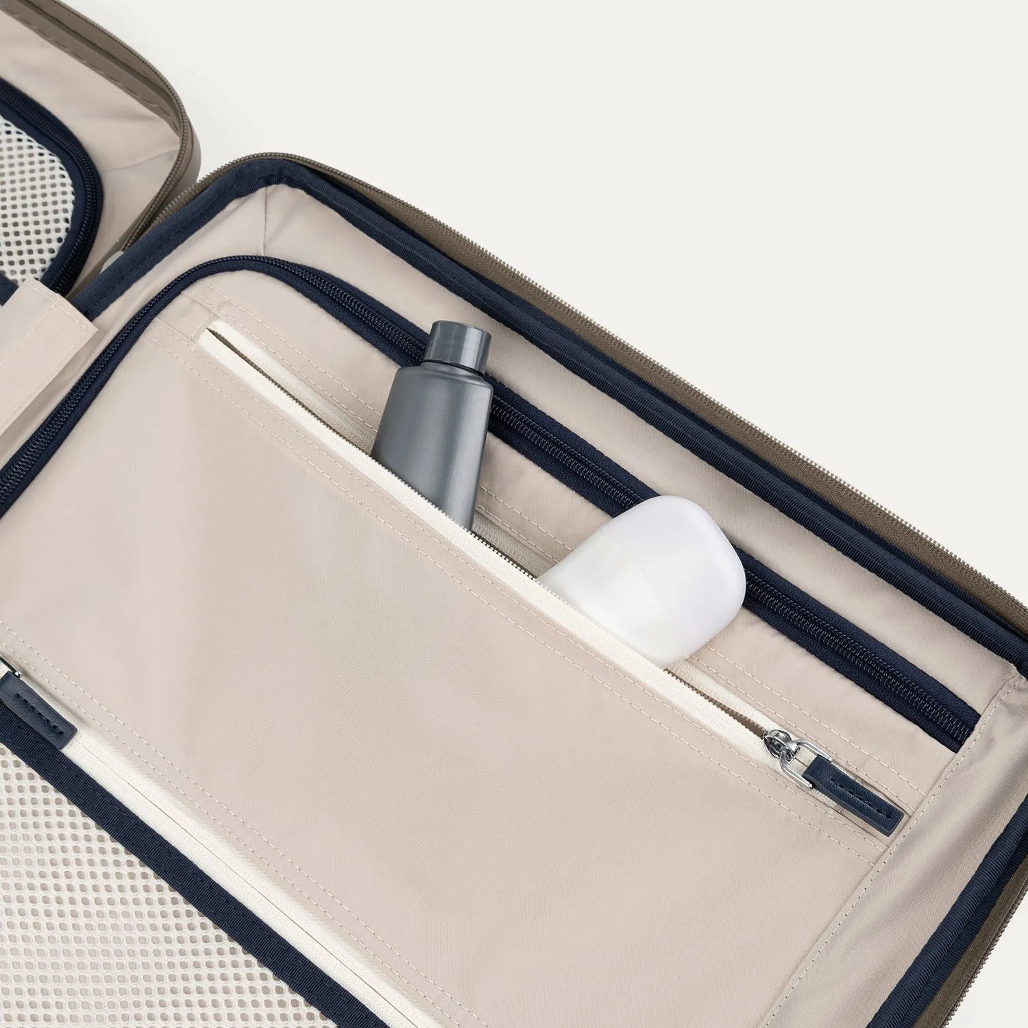 Platinum® Elite Compact Carry-On Hardside Spinner