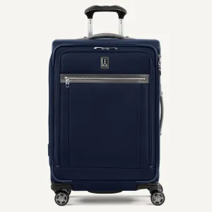 Platinum® Elite Medium Check-In Spinner