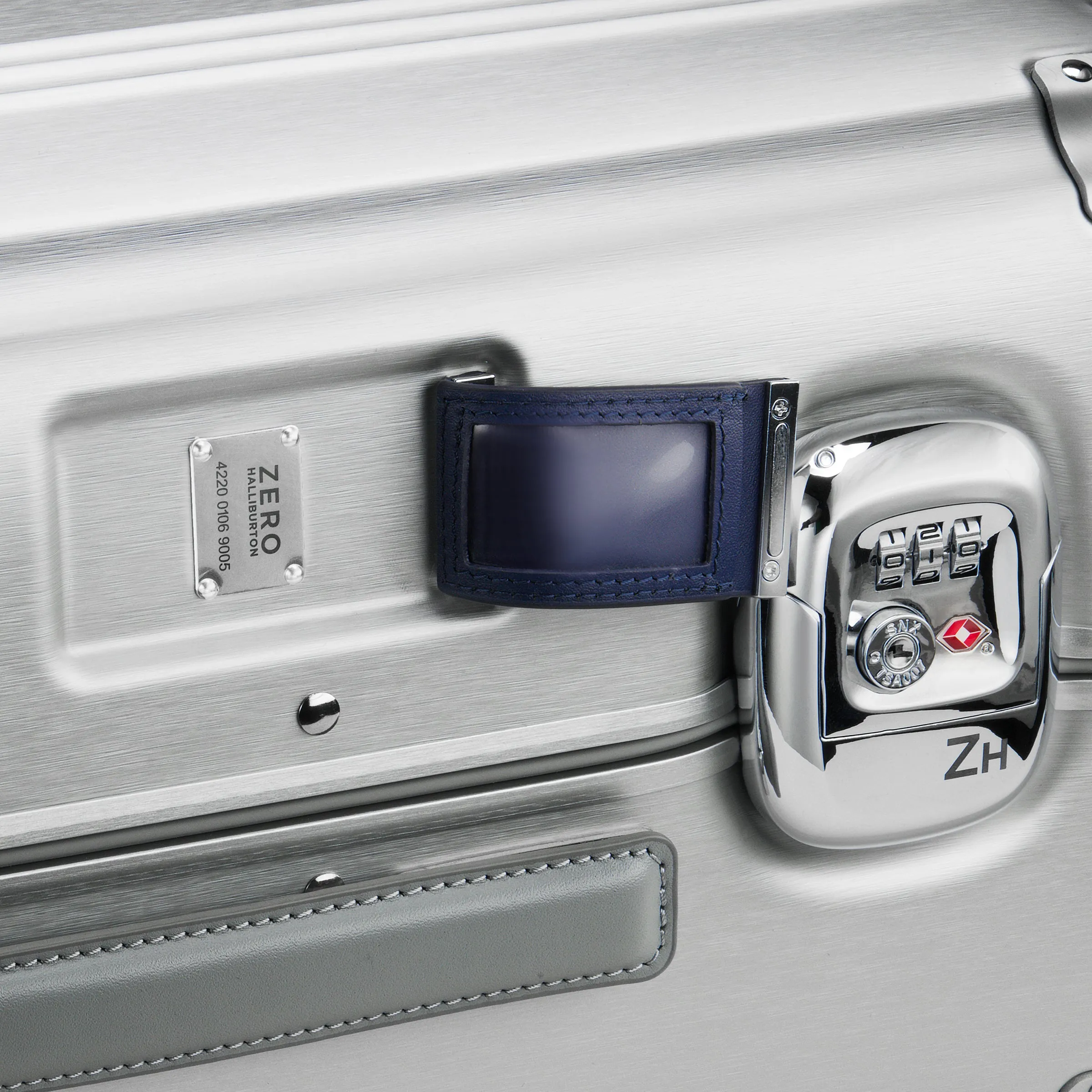 Pursuit Aluminum | Continental Carry-On Case