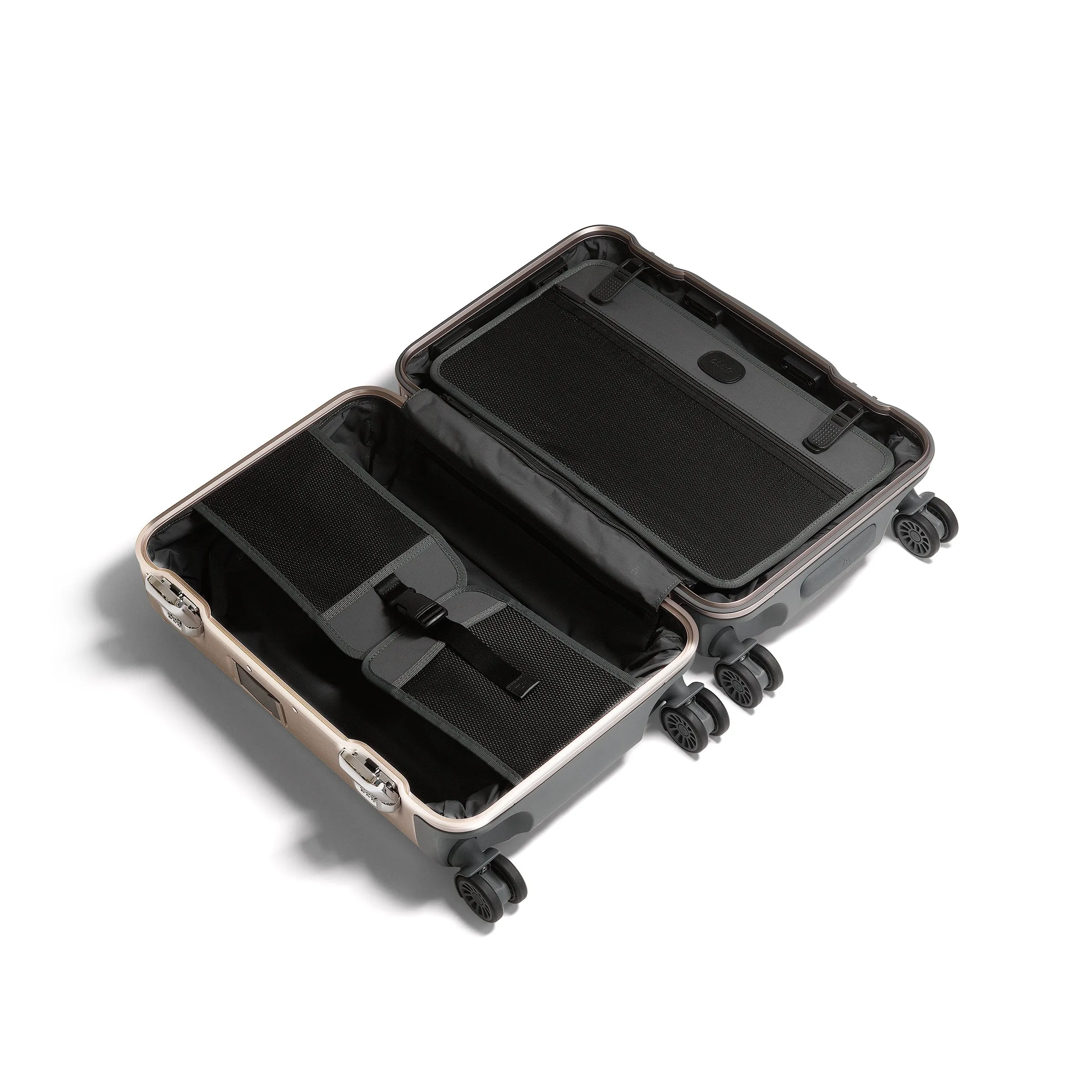 Pursuit Aluminum | International Carry-On Case