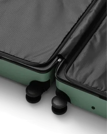 Ramverk Carry-On Luggage