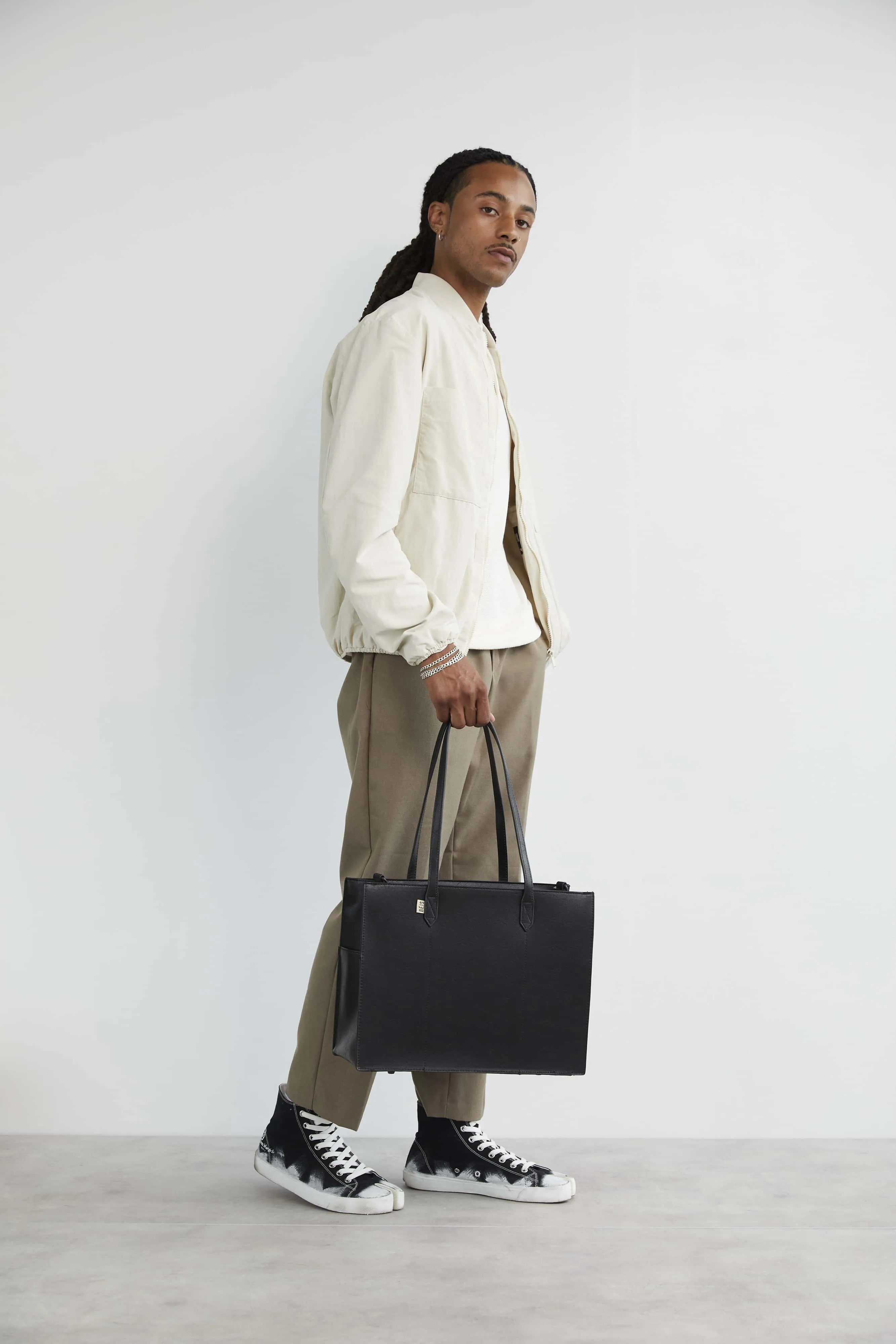 Resale The Work Tote in Black