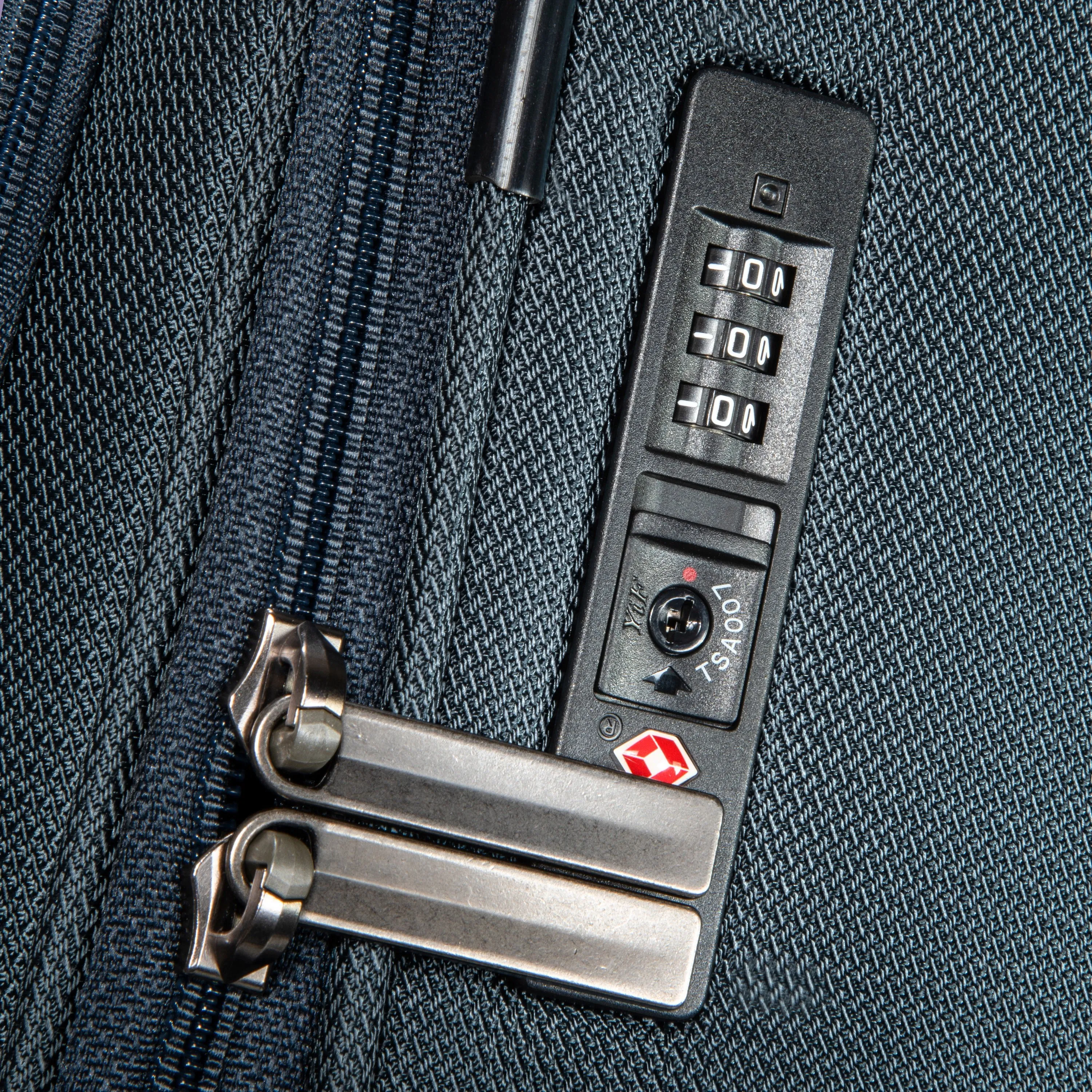 Ricardo Beverly Hills Avalon 21" Carry-On Spinner Luggage