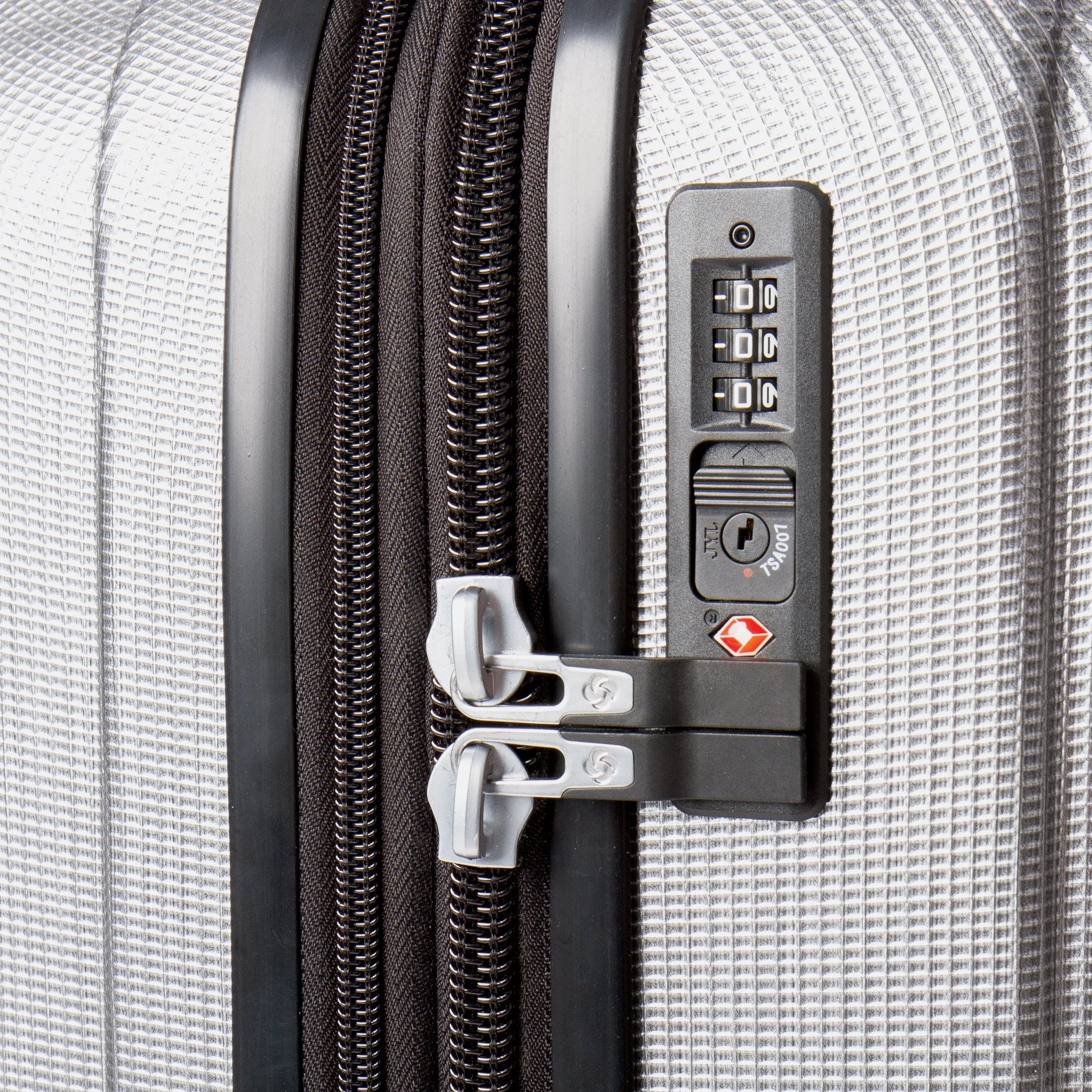 Samsonite Omni 3.0 Carry-On Spinner Expandable Luggage