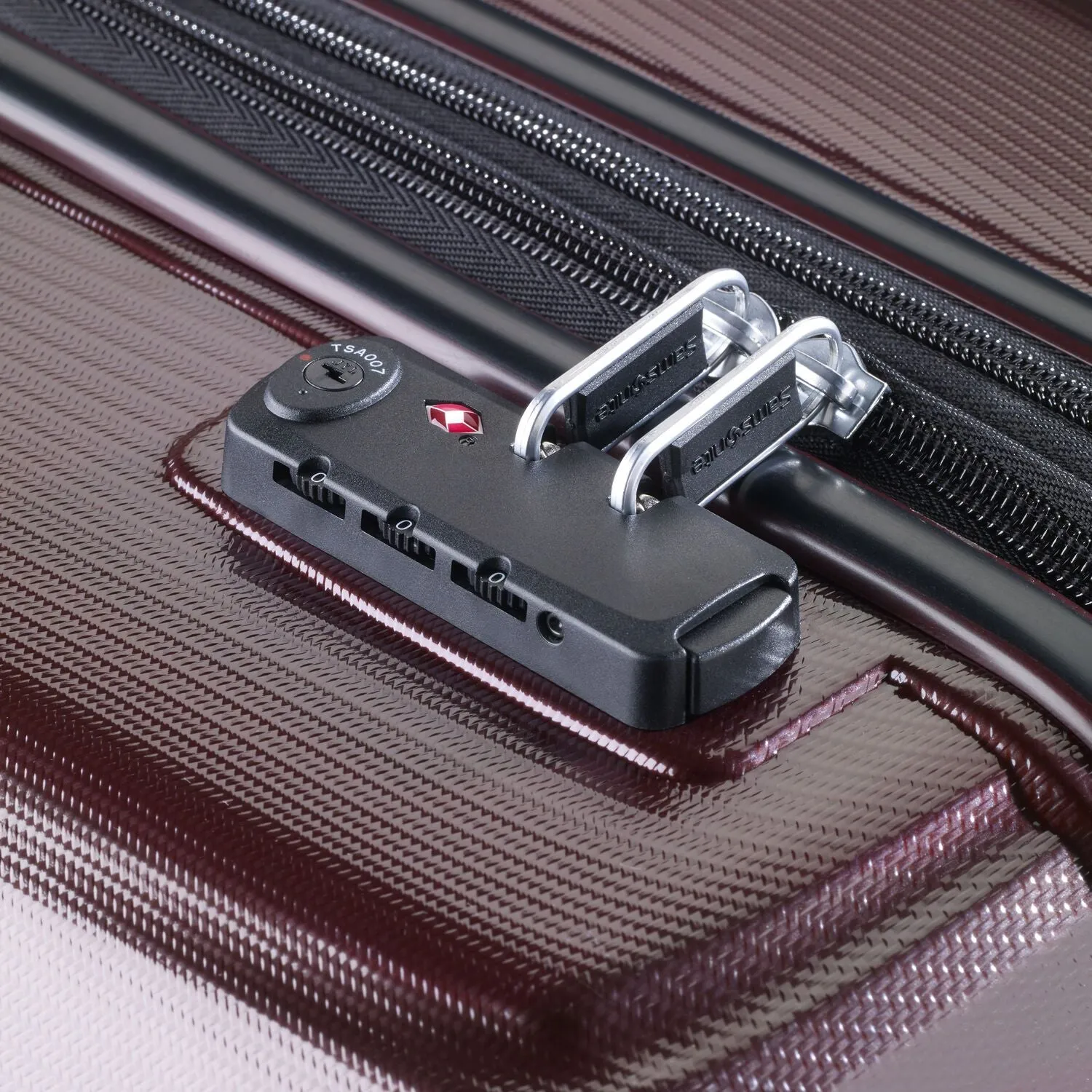 Samsonite Pursuit DLX Plus Spinner Medium Expandable Luggage