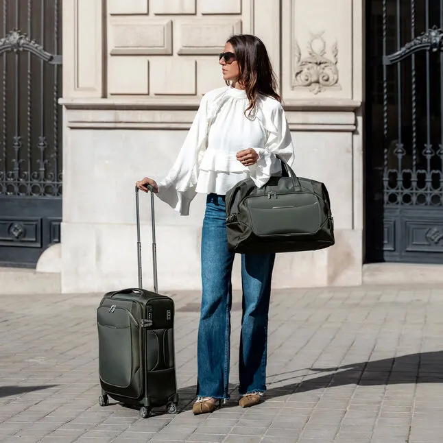 Samsonite Re-Lite Spinner Expandable Carry-On Suitcase