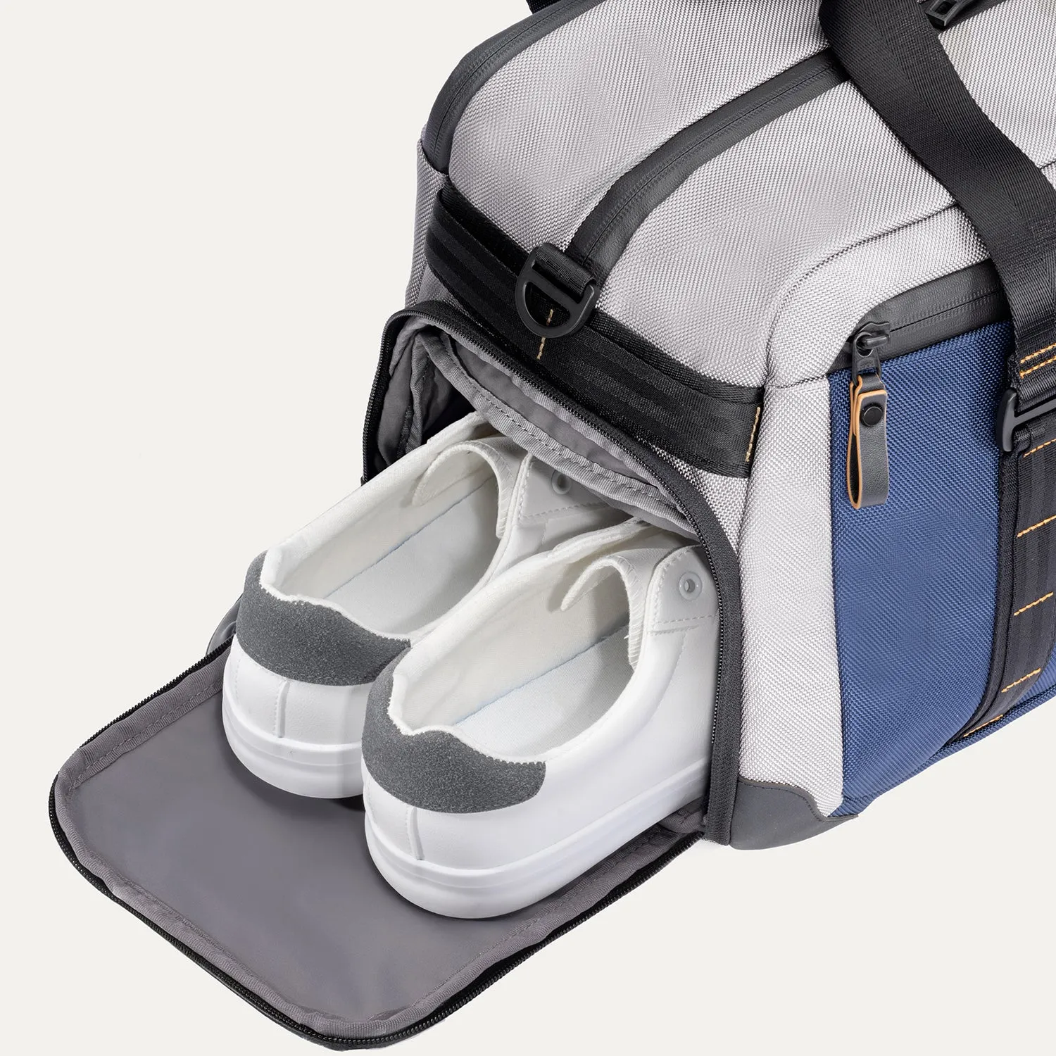 Travelpro® Altitude™ Day-to-Day Duffel