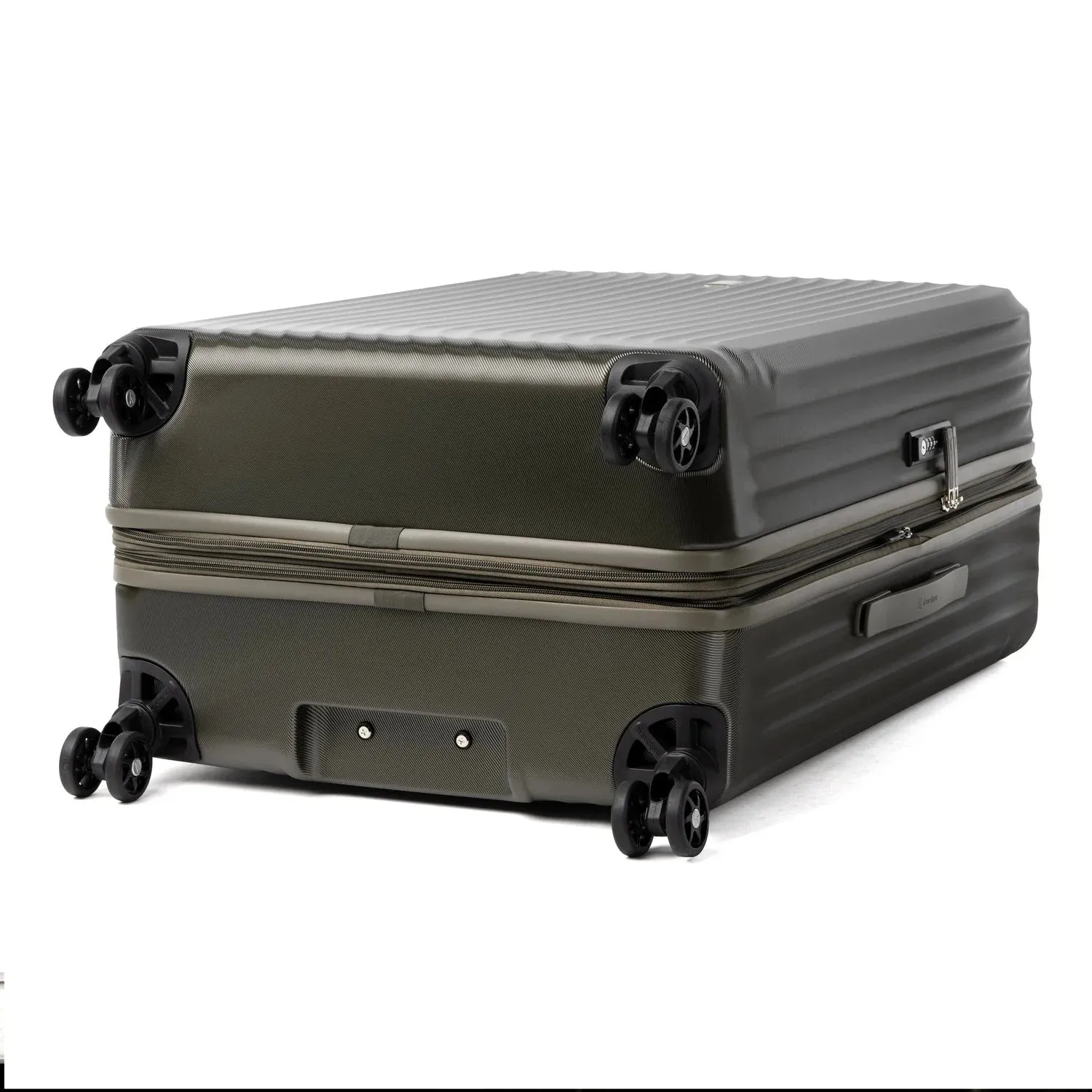 Travelpro Maxlite Air Large Check-in Expandable Hardside Spinner Luggage