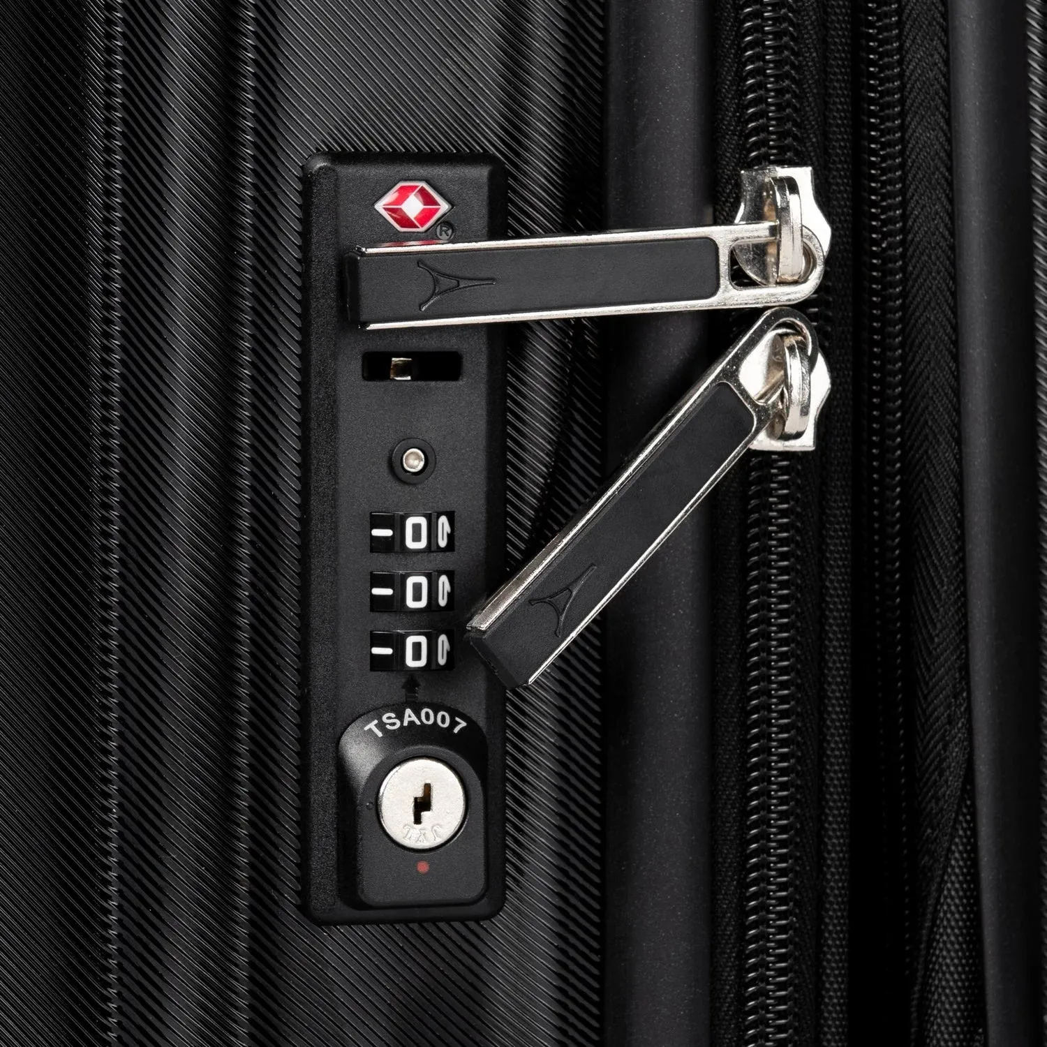 Travelpro Maxlite Air Large Check-in Expandable Hardside Spinner Luggage