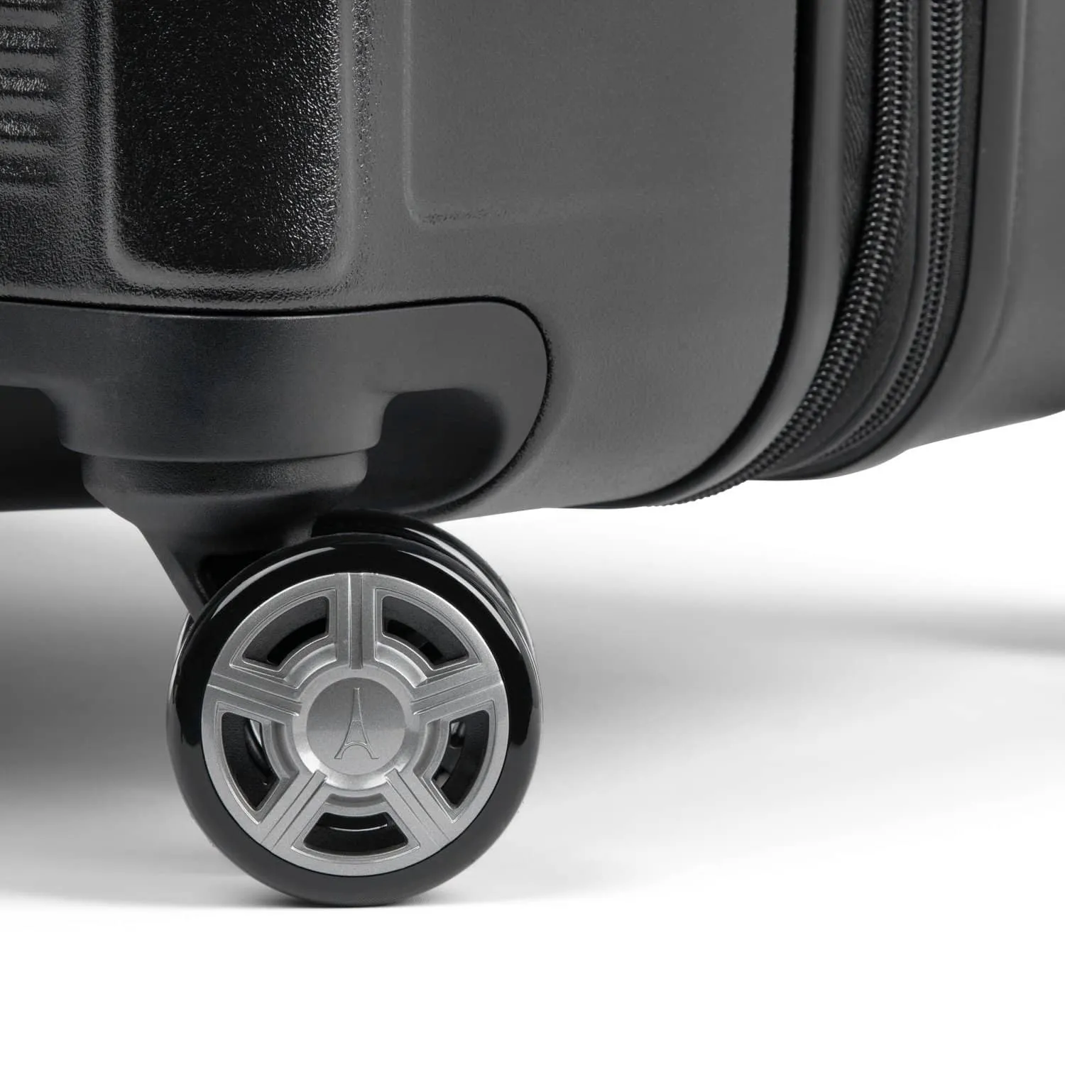 Travelpro Platinum® Elite Large Check-In Expandable Hardside Spinner Luggage