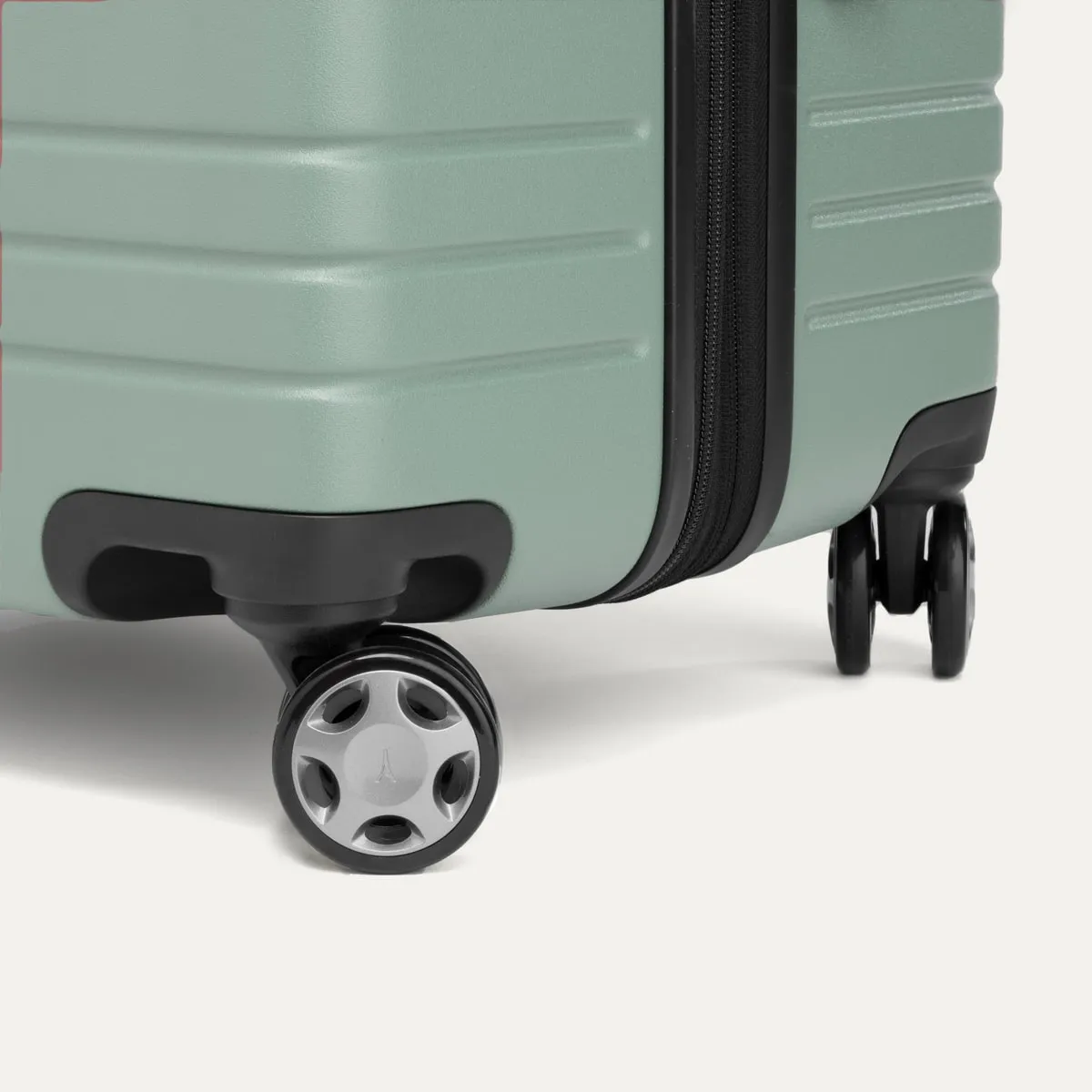 Travelpro® x Travel   Leisure® Medium Check-In Spinner