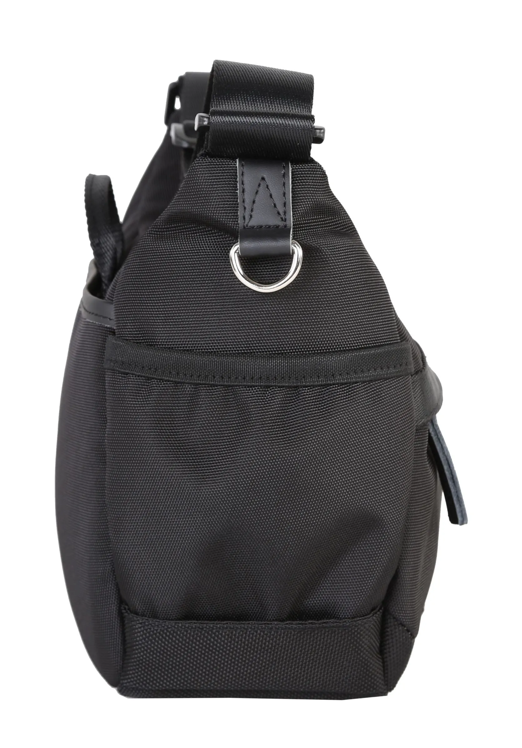 VEO GO 21M BK Shoulder Bag. Black