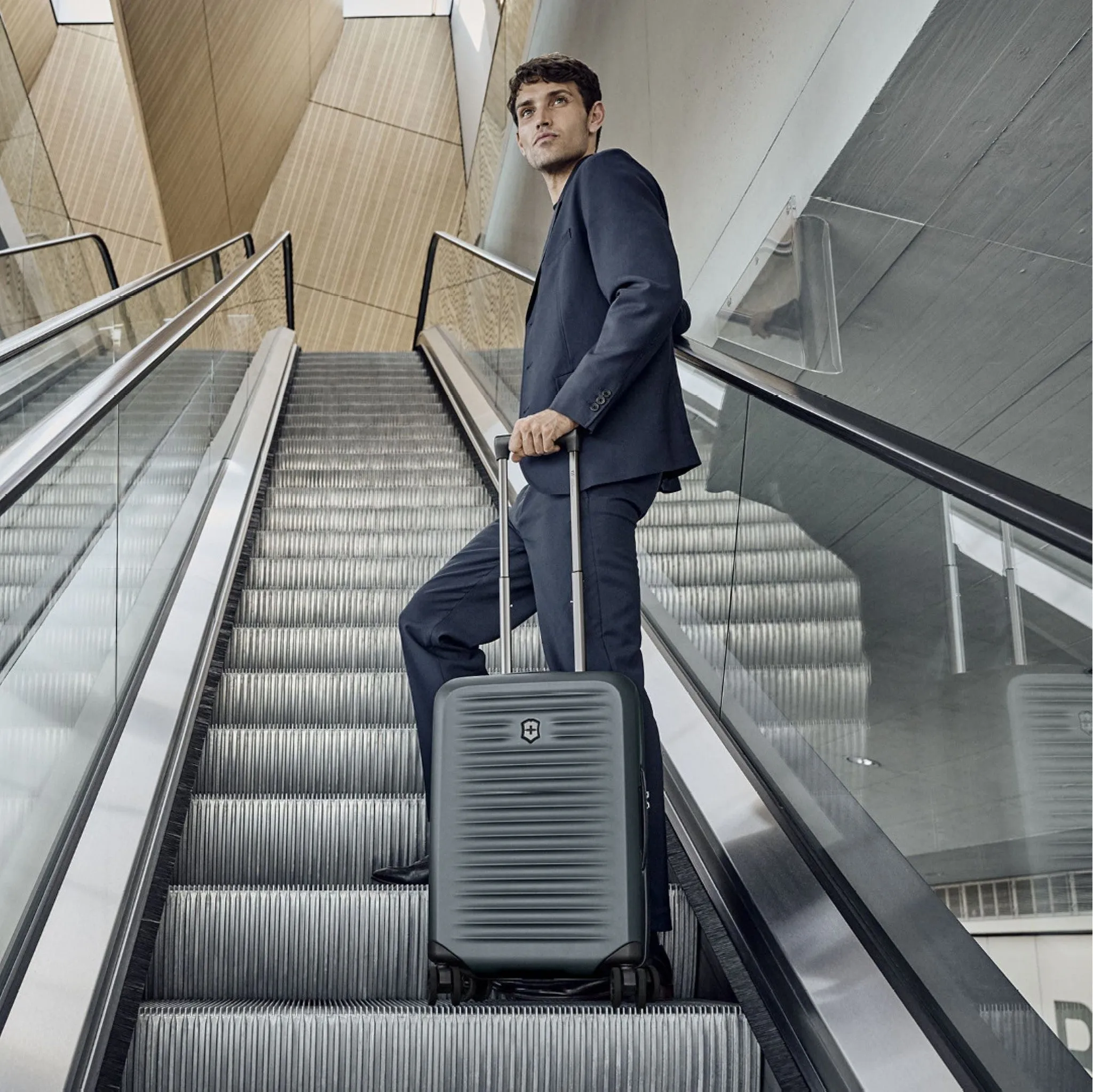 Victorinox Airox Advanced Frequent Flyer Plus Carry-On
