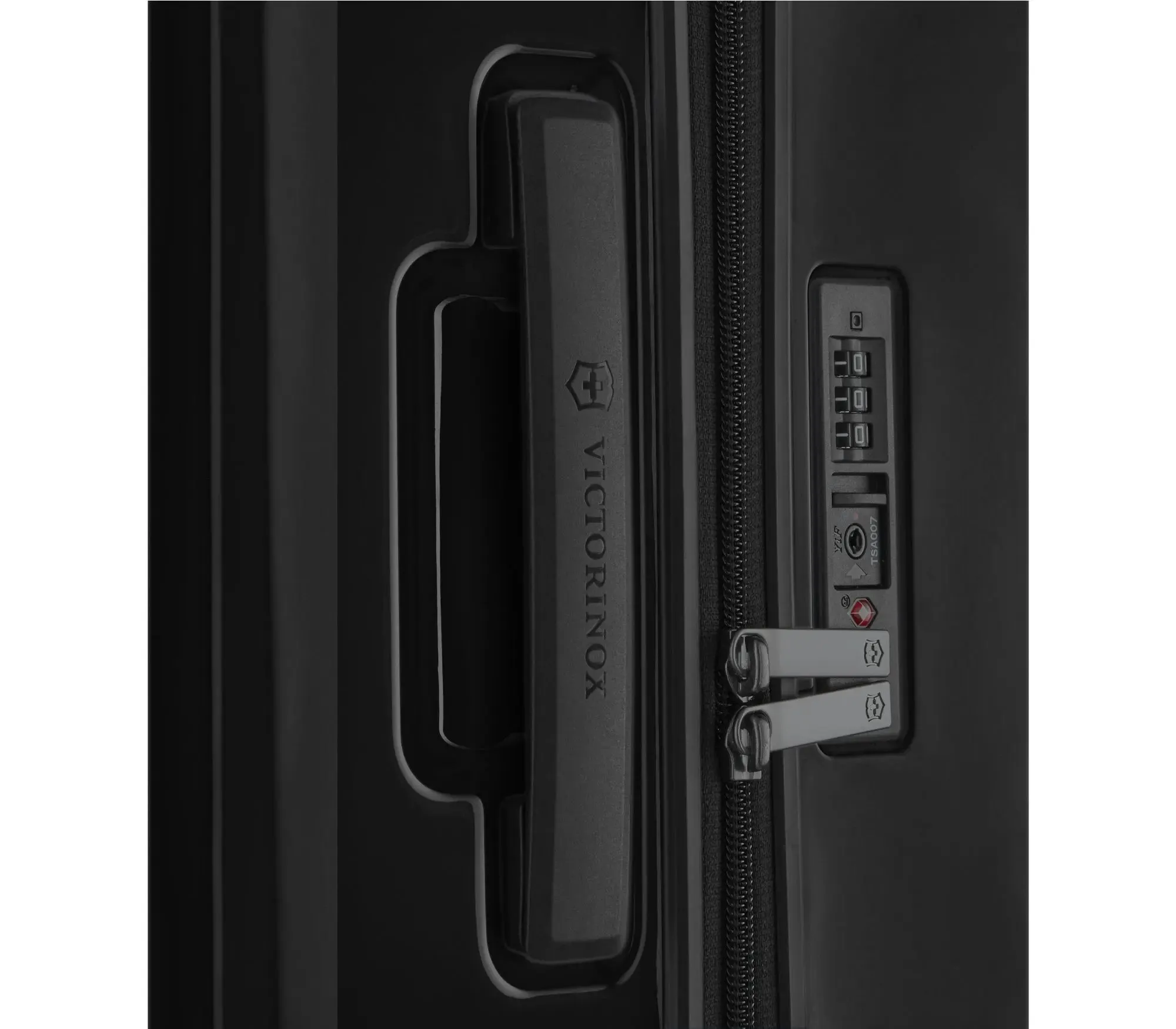 Victorinox Airox Medium Hardside Case